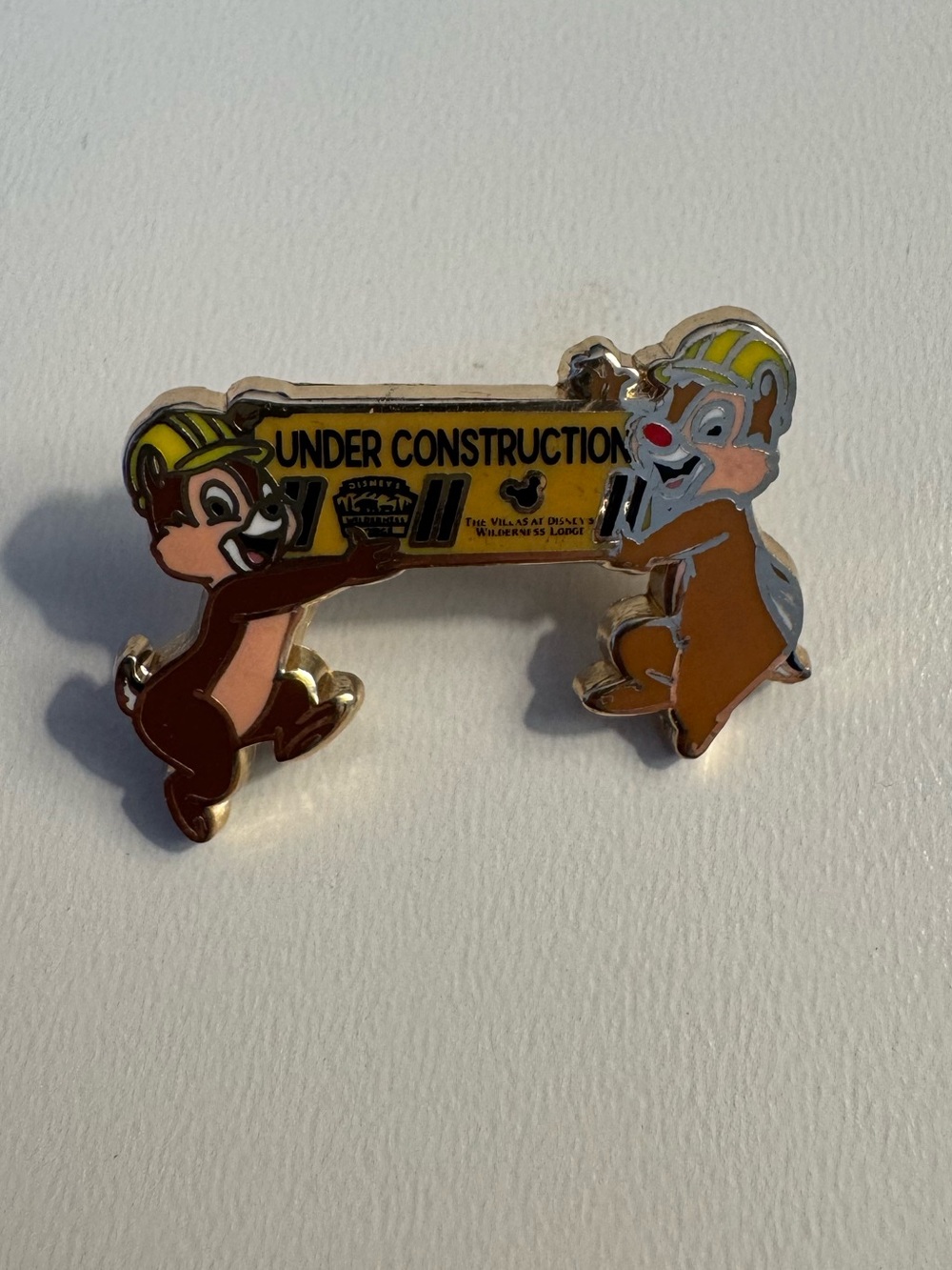 Disney Chip & Dale Under Construction Wilderness Lodge Villas Trading Pin